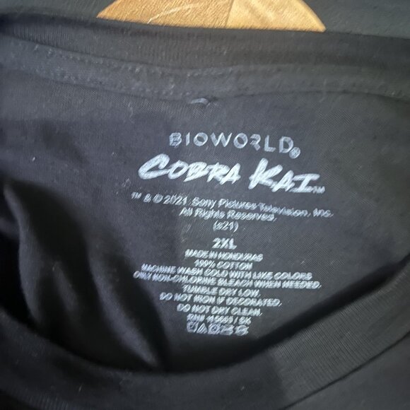 Cobra Kai T-Shirt – Bioworld x Sony Pictures – Size 2XL – 2021 Release - Picture 2 of 7